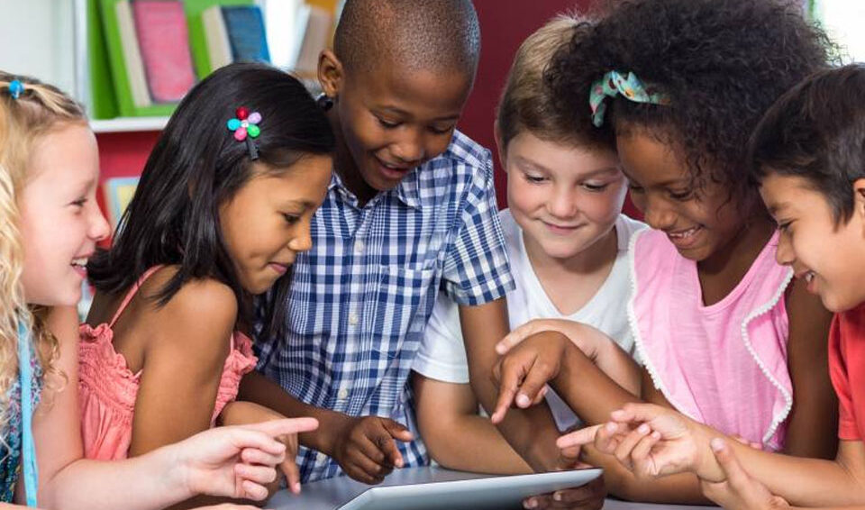 Como desenvolver o pensamento crítico na educação?