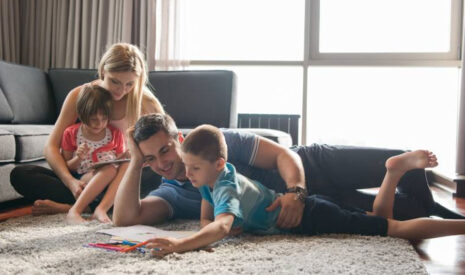 5 Brincadeiras em inglês para fazer com as crianças em casa